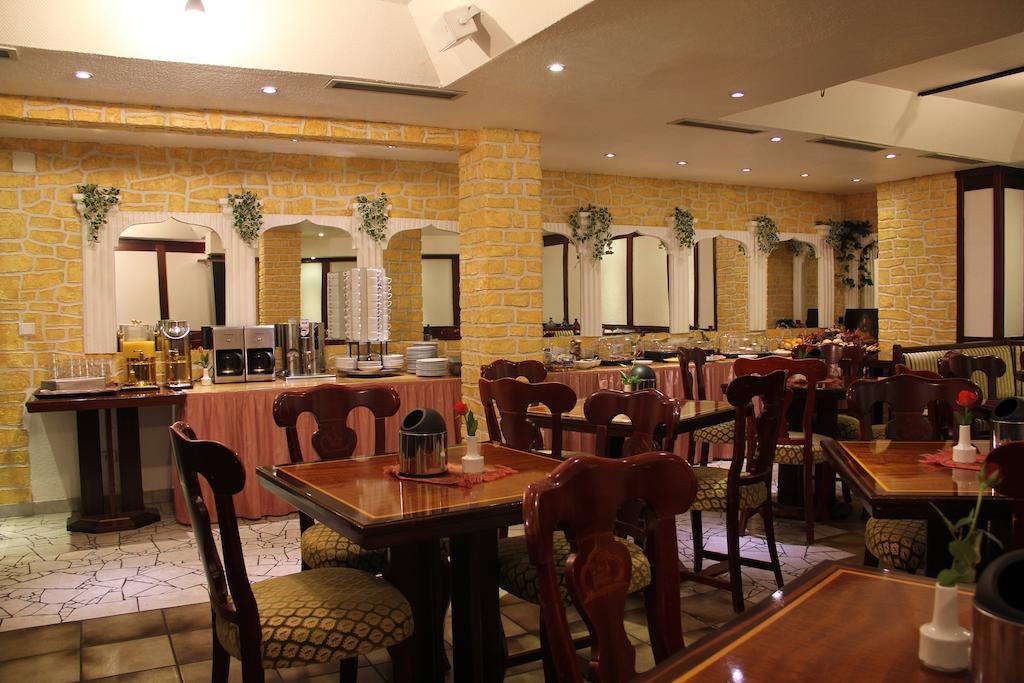 Wali'S Hotel Билефельд Экстерьер фото