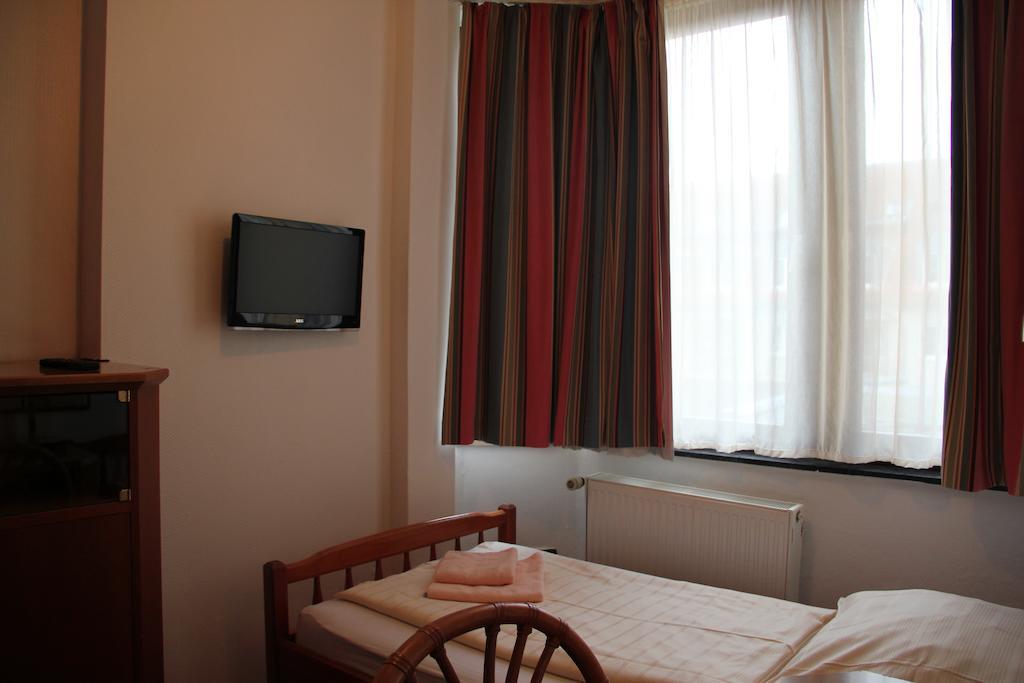 Wali'S Hotel Билефельд Номер фото