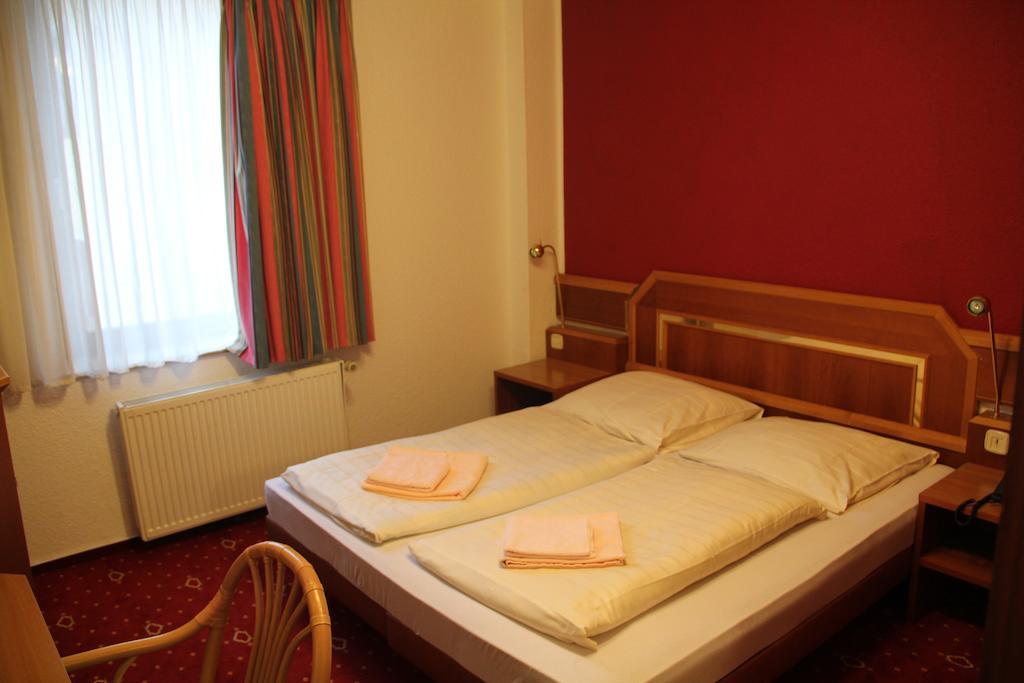 Wali'S Hotel Билефельд Номер фото